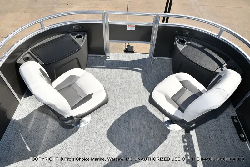 Slide: The Image of Sun Tracker FISHIN' BARGE 22 DLX w/150HP Mercury 4 Stroke 2026 - 72