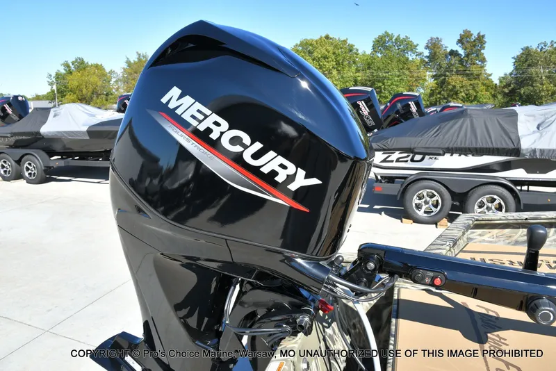 Slide: The Image of Tracker Grizzly 1756 T Marsh w/60HP Tiller 2026 - 63