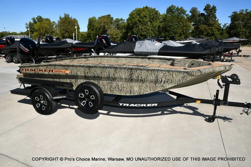 Slide: The Image of Tracker Grizzly 1756 T Marsh w/60HP Tiller 2026 - 67