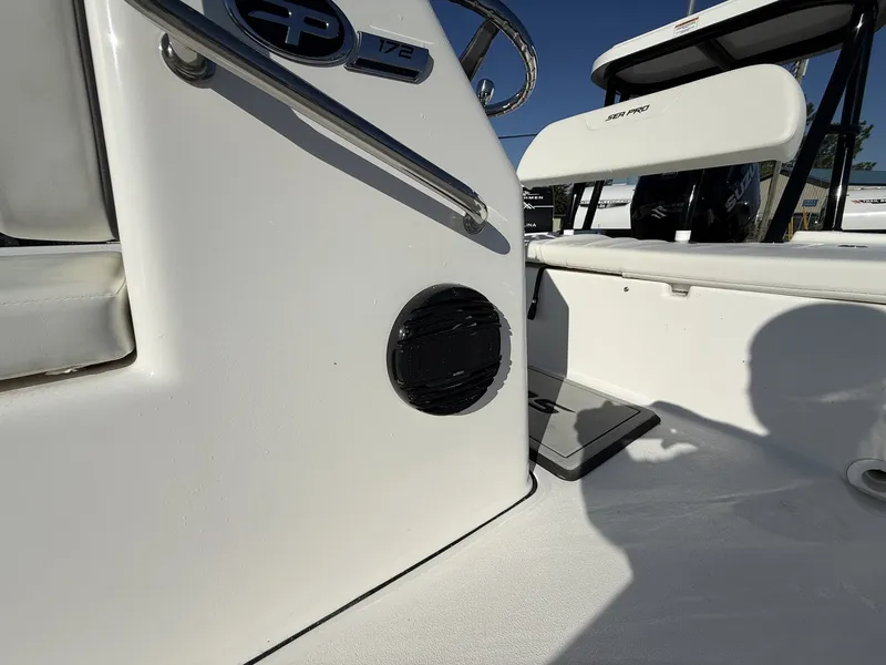 Slide: The Image of Sea Pro 172 Bay 2026 - 7