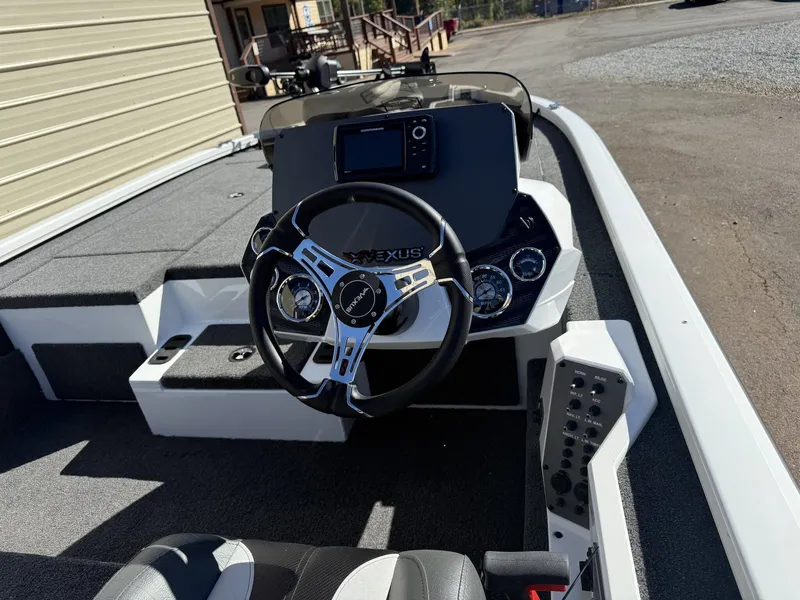 Slide: The Image of Vexus AVX 1980 2026 - 10