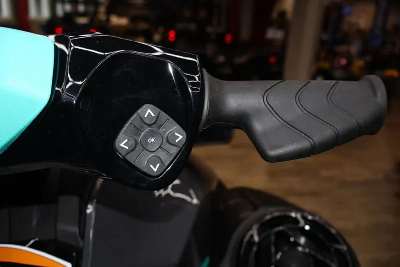 Slide: The Image of Sea-Doo GTR 230 2026 - 16