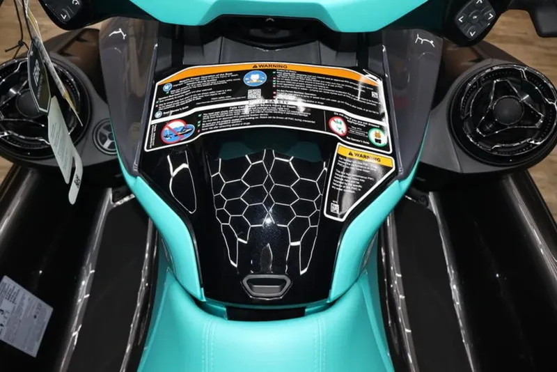 Slide: The Image of Sea-Doo GTR 230 2026 - 20