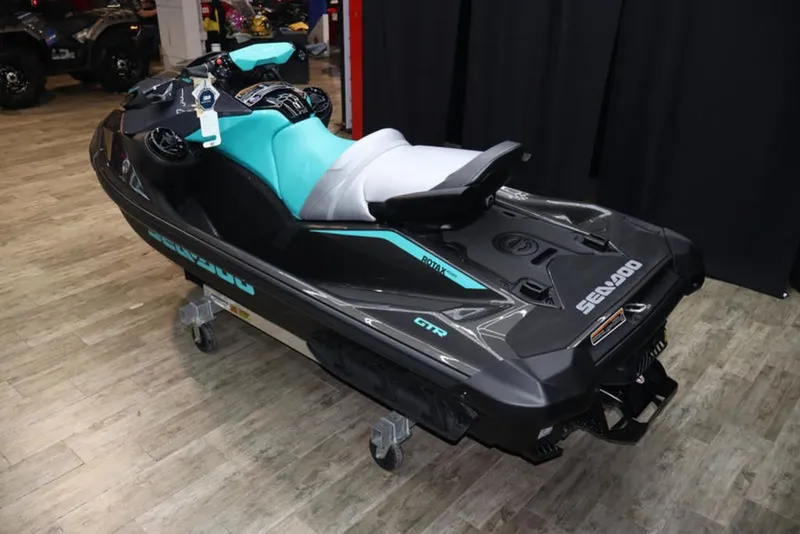 Slide: The Image of Sea-Doo GTR 230 2026 - 4