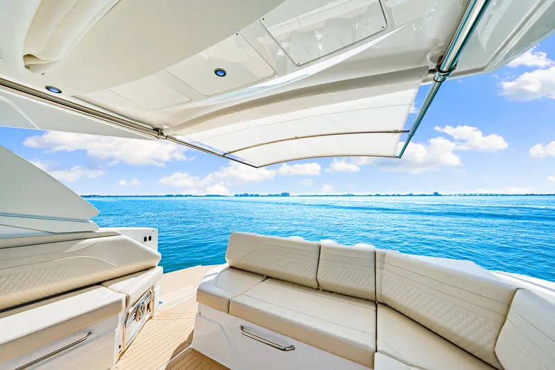 Slide: The Image of Cruisers 38 GLS Outboard 2026 - 68