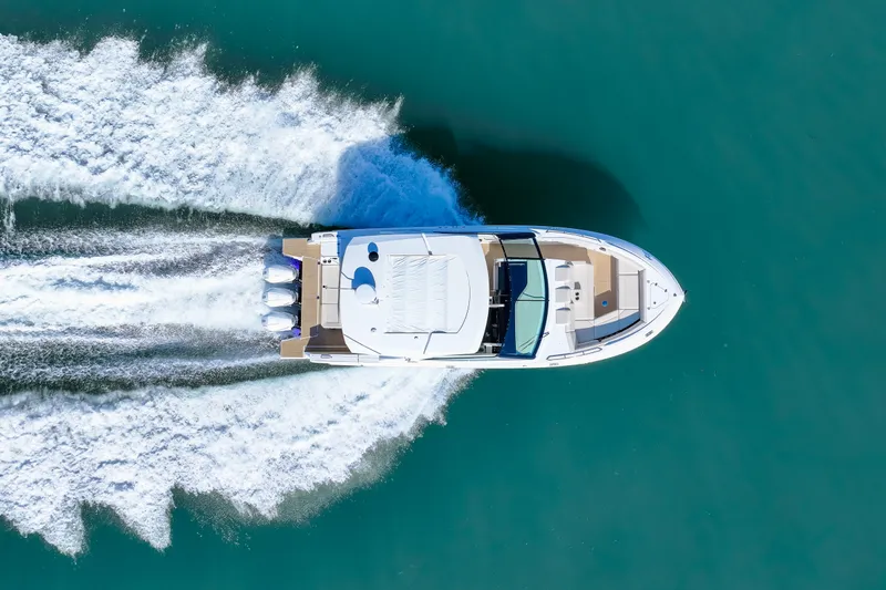 Slide: The Image of Cruisers Yachts 38 GLS Outboard 2026 - 48