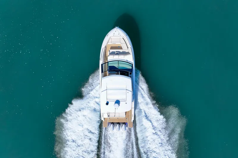 Slide: The Image of Cruisers Yachts 38 GLS Outboard 2026 - 49