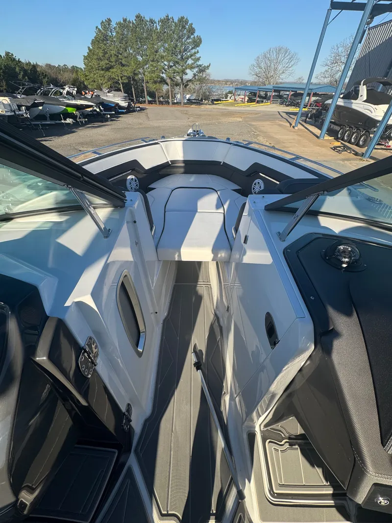 Slide: The Image of Monterey 278SS Super Sport 2026 - 10