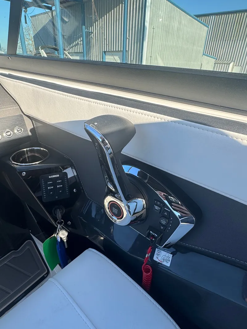 Slide: The Image of Monterey 278SS Super Sport 2026 - 14