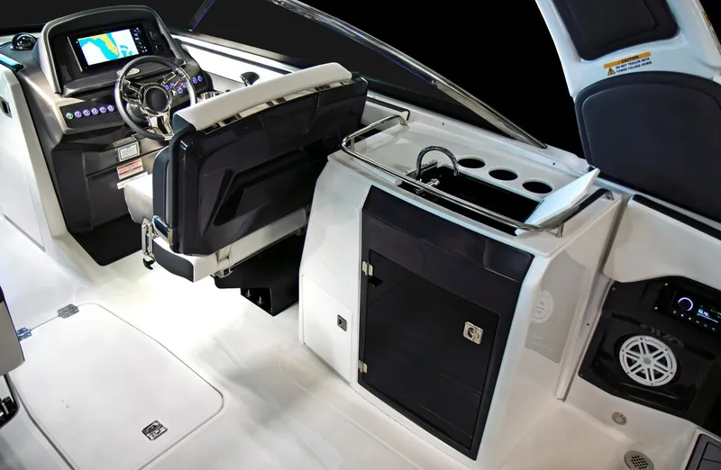 Slide: The Image of Monterey 278SS Super Sport 2026 - 4