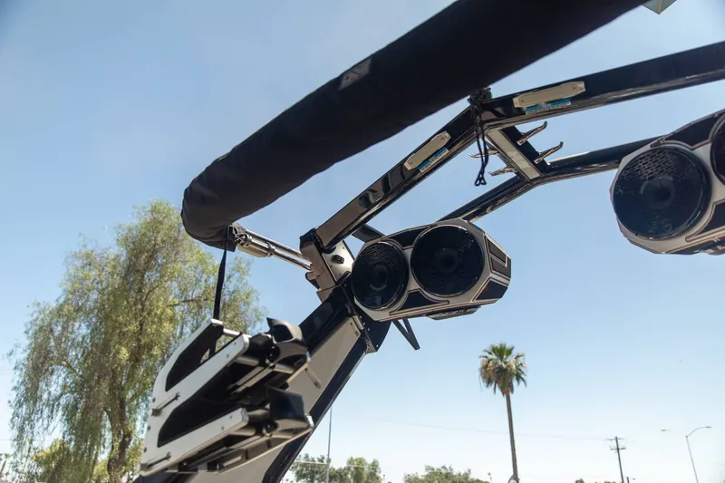 Slide: The Image of Centurion Ri265 2021 - 4