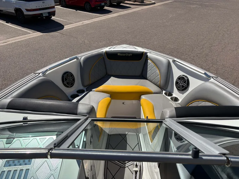 Slide: The Image of MasterCraft X30 2013 - 10