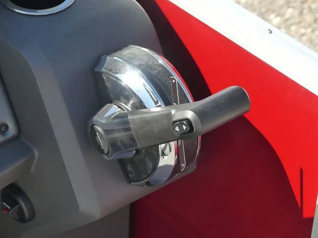 Slide: The Image of Sun Tracker Party Barge 18 DLX 2026 - 19