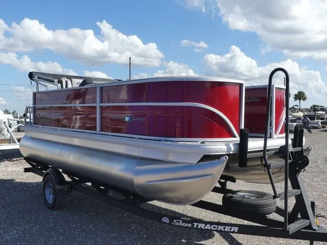 Slide: The Image of Sun Tracker Party Barge 18 DLX 2026 - 3