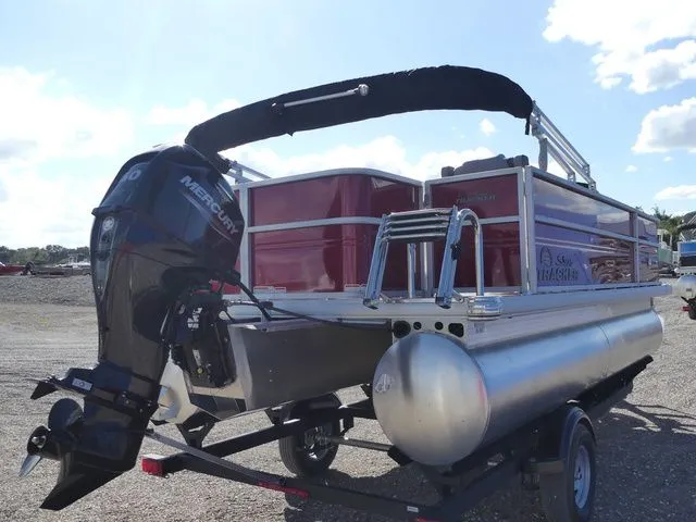 Slide: The Image of Sun Tracker Party Barge 18 DLX 2026 - 4