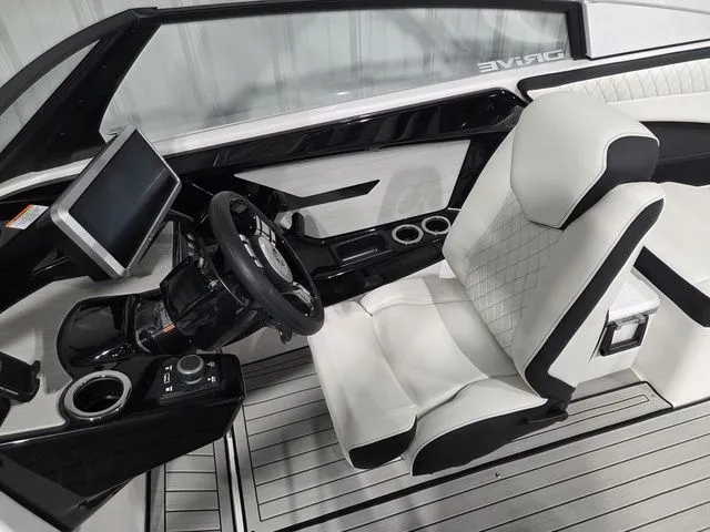 Slide: The Image of Yamaha 222SD 2026 - 18