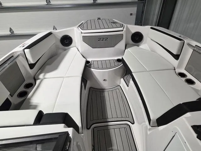 Slide: The Image of Yamaha 222SD 2026 - 26