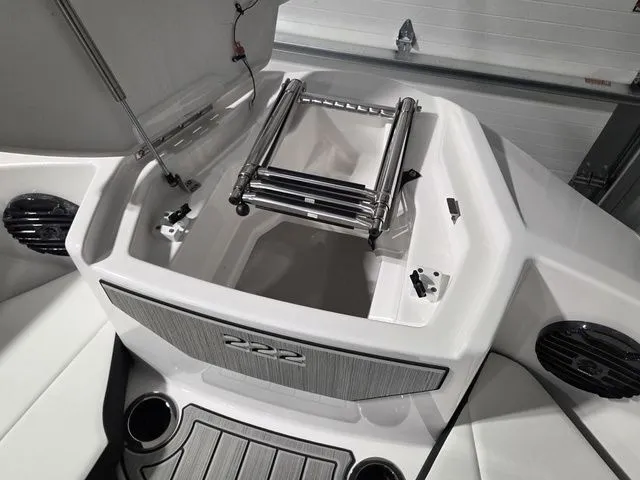 Slide: The Image of Yamaha 222SD 2026 - 30