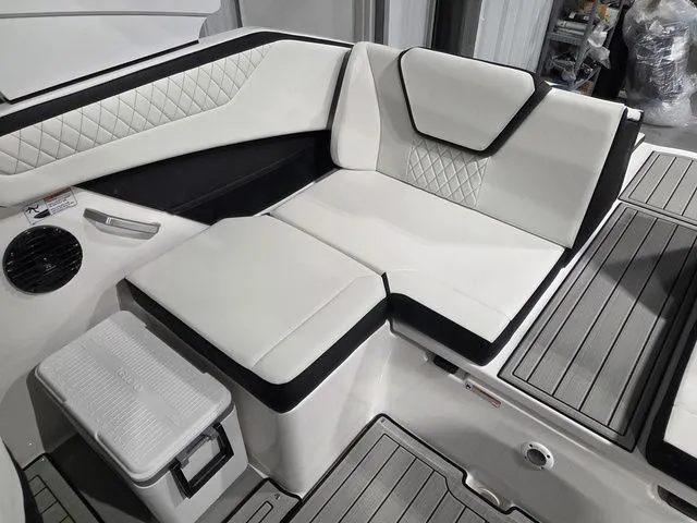 Slide: The Image of Yamaha 222SD 2026 - 8