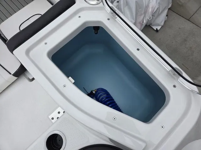 Slide: The Image of Yamaha 255 FSH Sport E 2026 - 11