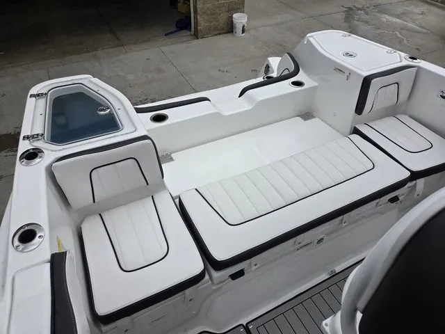 Slide: The Image of Yamaha 255 FSH Sport E 2026 - 12