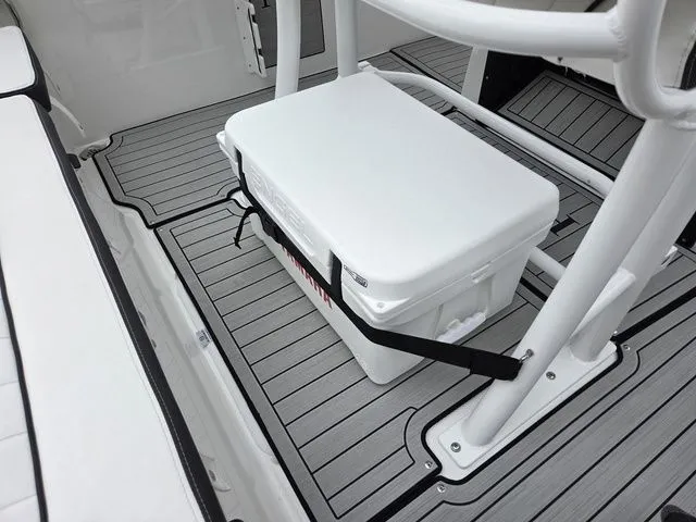 Slide: The Image of Yamaha 255 FSH Sport E 2026 - 17