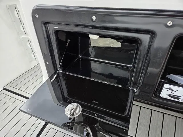 Slide: The Image of Yamaha 255 FSH Sport E 2026 - 26