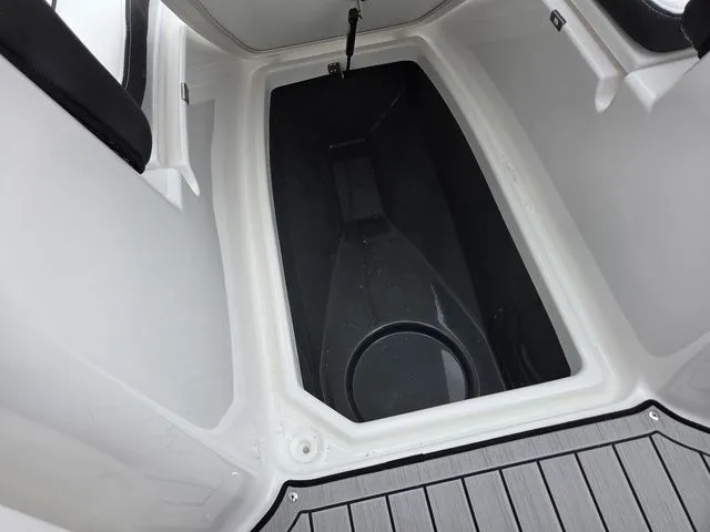 Slide: The Image of Yamaha 255 FSH Sport E 2026 - 38