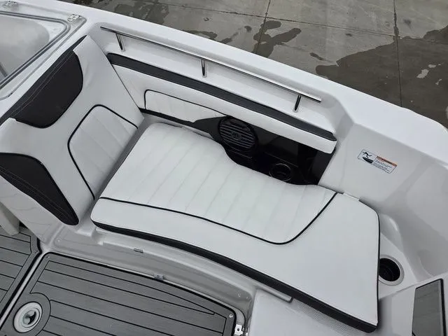 Slide: The Image of Yamaha 255 FSH Sport E 2026 - 39