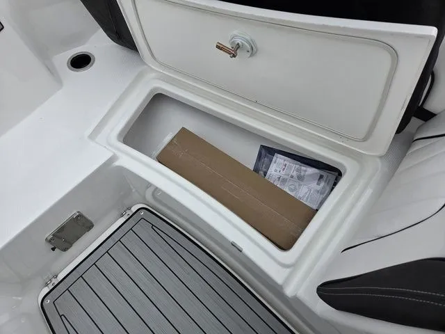 Slide: The Image of Yamaha 255 FSH Sport E 2026 - 42