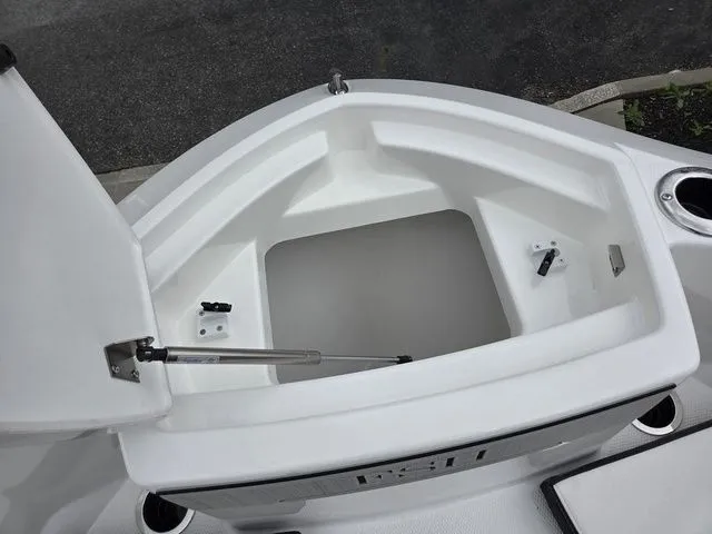 Slide: The Image of Yamaha 255 FSH Sport E 2026 - 44