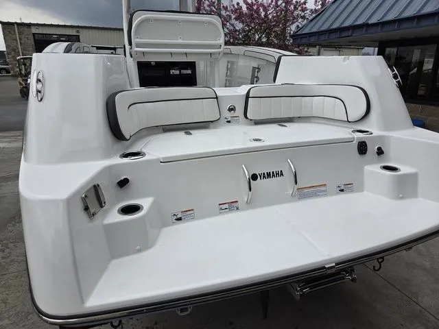 Slide: The Image of Yamaha 255 FSH Sport E 2026 - 6