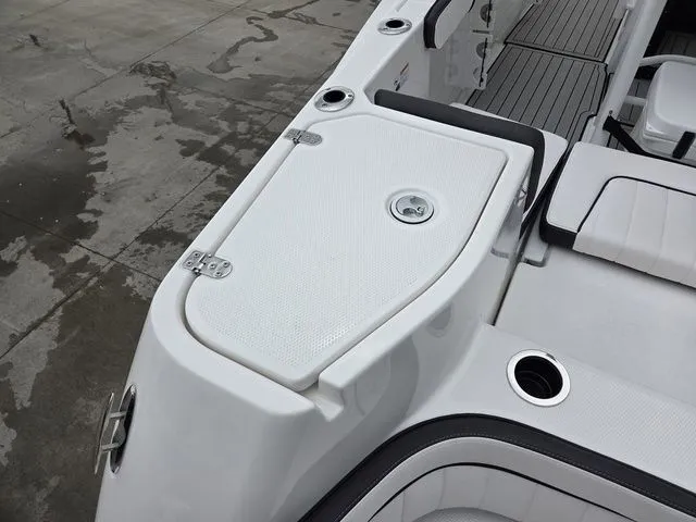 Slide: The Image of Yamaha 255 FSH Sport E 2026 - 8