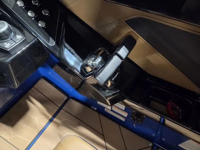 Slide: The Image of Yamaha 255XD 2026 - 18