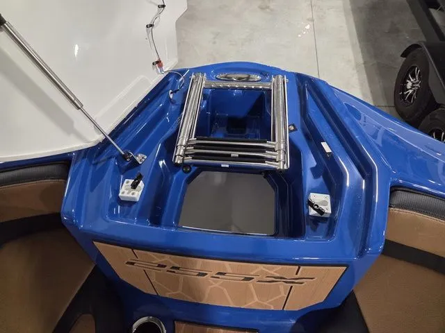 Slide: The Image of Yamaha 255XD 2026 - 24