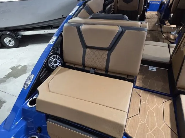 Slide: The Image of Yamaha 255XD 2026 - 5