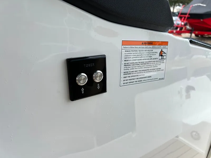 Slide: The Image of Sea Ray SLX 260 2026 - 41