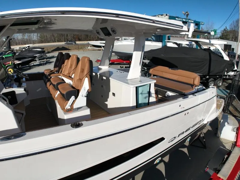 Slide: The Image of Regal 38 Surf Ultimate 2026 - 15