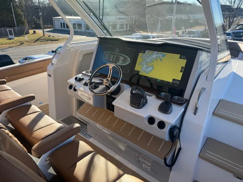 Slide: The Image of Regal 38 Surf Ultimate 2026 - 28