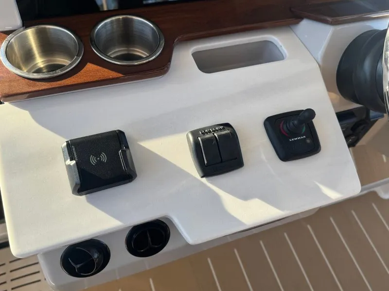 Slide: The Image of Regal 38 Surf Ultimate 2026 - 50