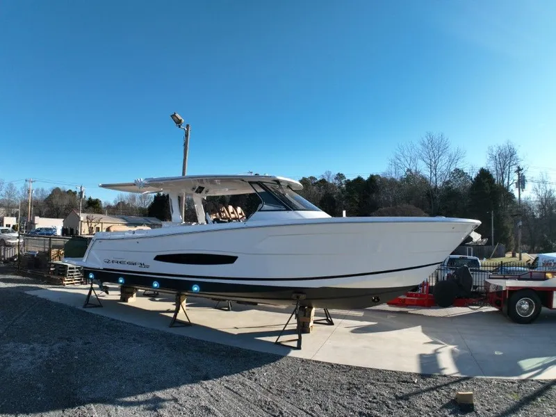 Slide: The Image of Regal 38 Surf Ultimate 2026 - 6