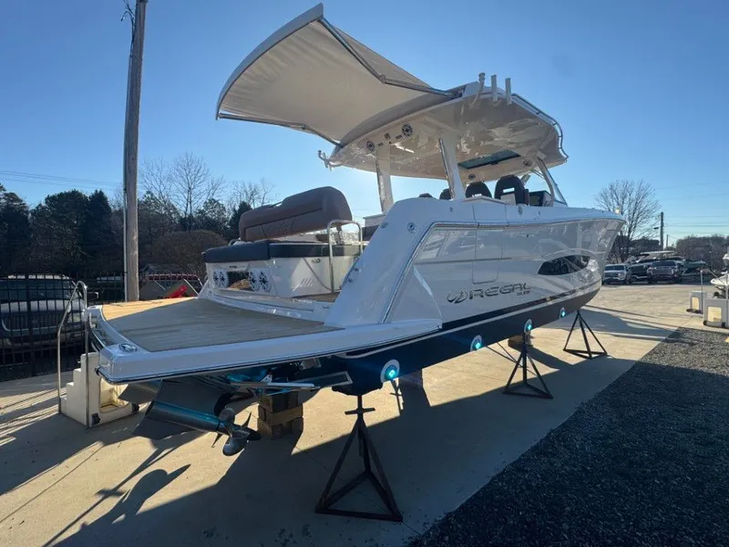 Slide: The Image of Regal 38 Surf Ultimate 2026 - 80