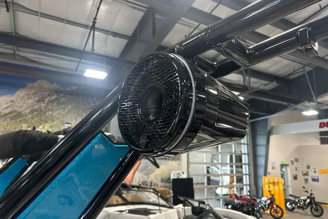 Slide: The Image of Centurion Nv213 2025 - 20