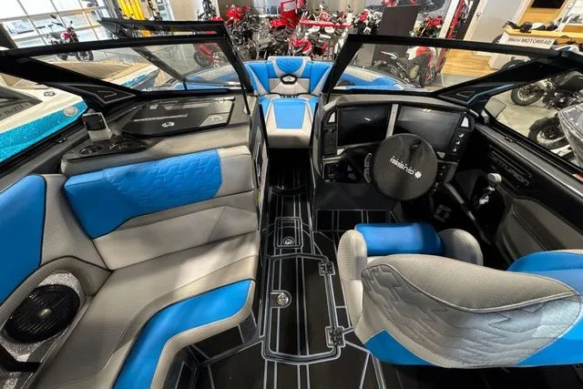 Slide: The Image of Centurion Ri245 2025 - 6