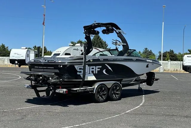 Slide: The Image of Centurion Enzo FS33 2015 - 18