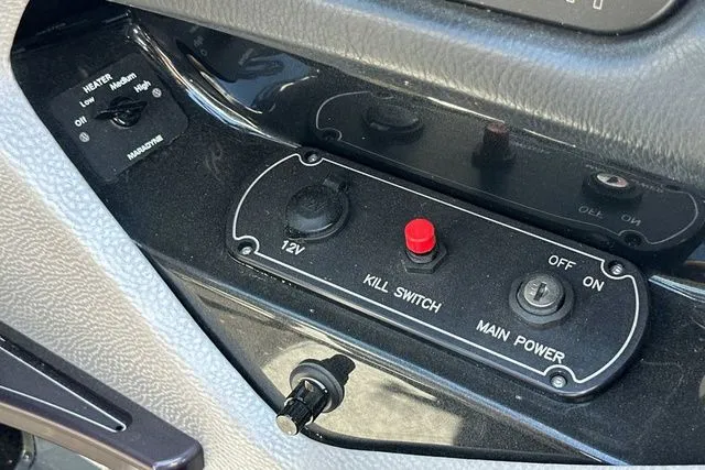 Slide: The Image of Centurion Enzo FS33 2015 - 20