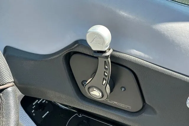 Slide: The Image of Centurion Enzo FS33 2015 - 7