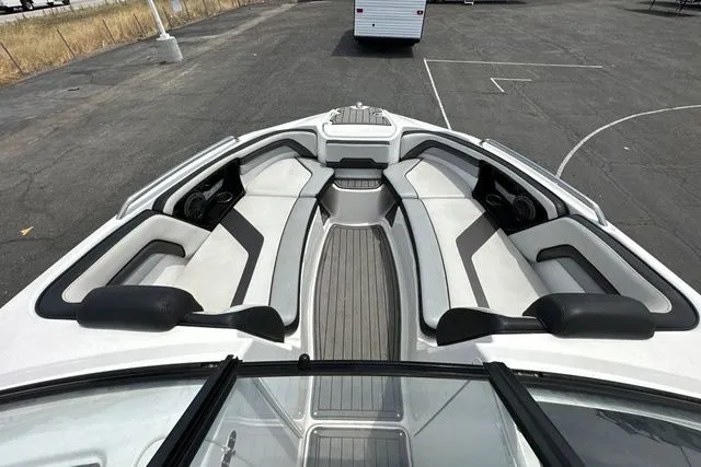 Slide: The Image of Yamaha E SERIES 2017 - 12