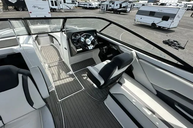 Slide: The Image of Yamaha E SERIES 2017 - 14