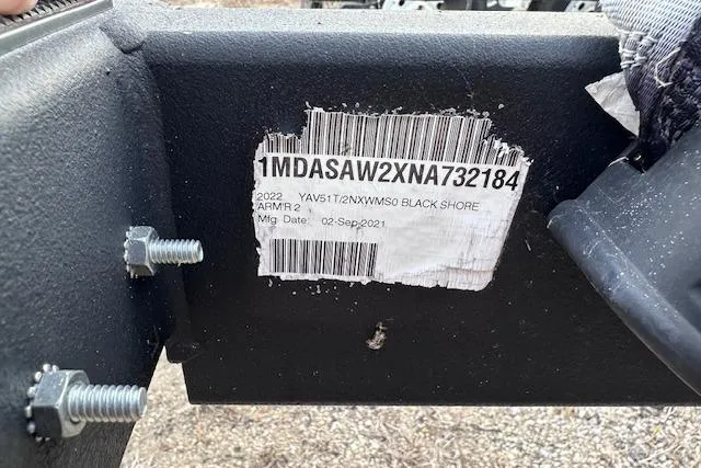 Slide: The Image of Barcode label on a 2022 Yamaha Boats AR250, manufacturing date September 2021. - 38